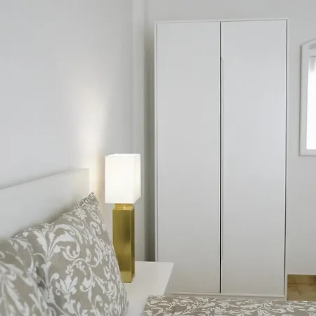 Host Wise - Sweet & Sunny Flat - Ace Location