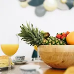 Host Wise - Sweet & Sunny Flat - Ace Location Apartment