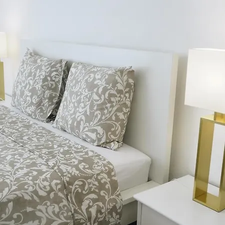 아파트 Host Wise - Sweet & Sunny Flat - Ace Location