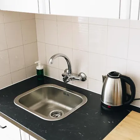 Host Wise - Sweet & Sunny Flat - Ace Location Apartment