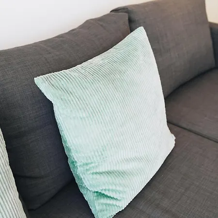 Host Wise - Sweet & Sunny Flat - Ace Location *